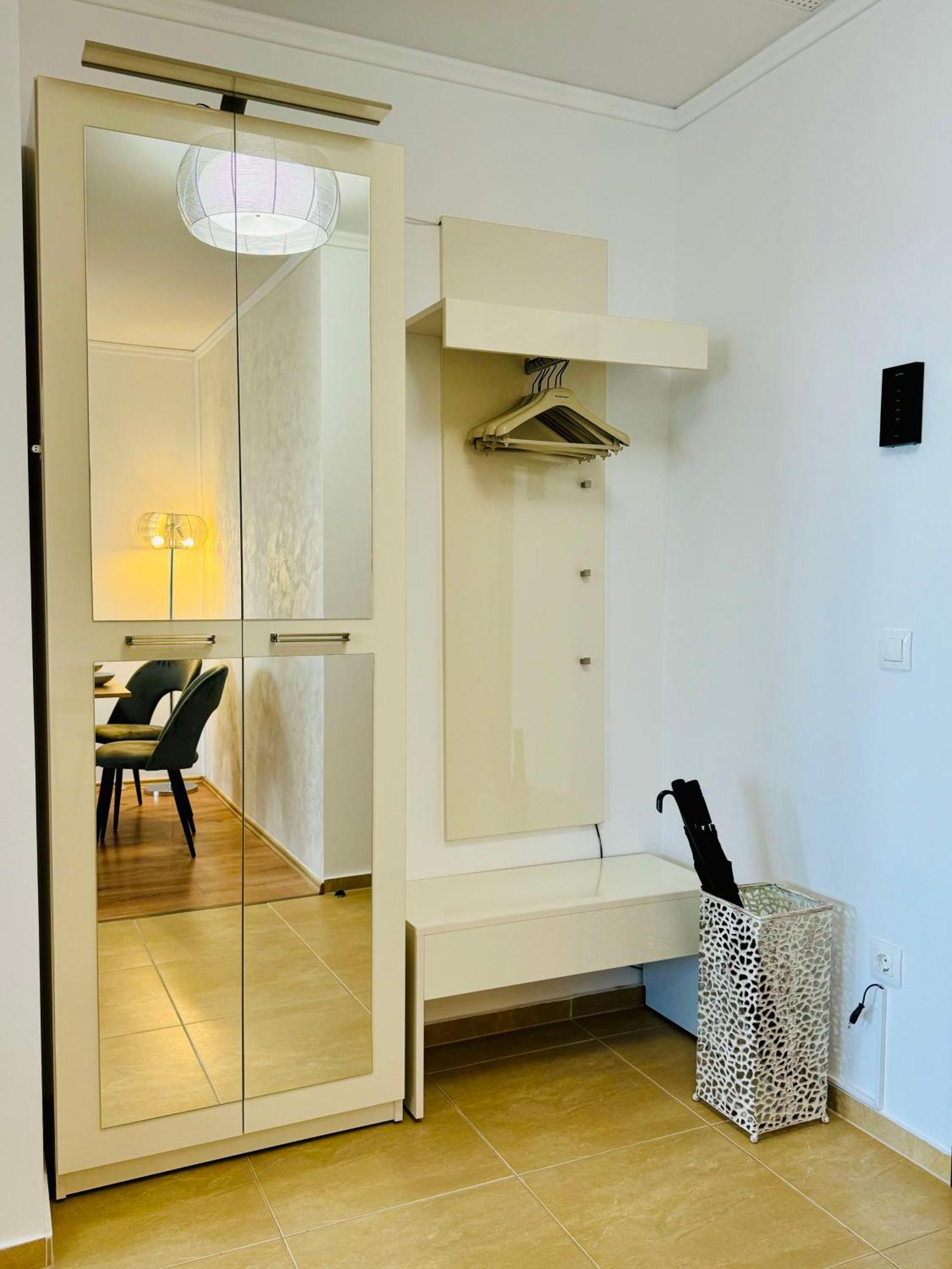 Joy Forest 84 Apartament *